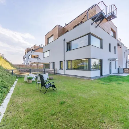 Nadmorski Z Ogrodkiem Appartement Mechelinki