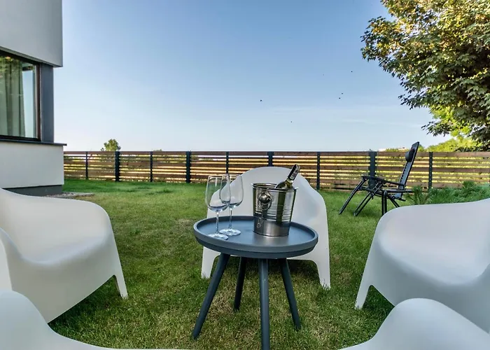 Nadmorski Z Ogrodkiem Lägenhet *