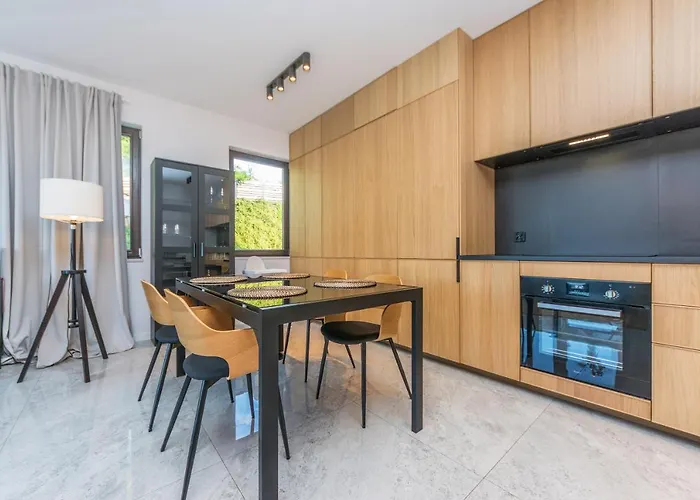 Nadmorski Z Ogrodkiem Lägenhet Mechelinki